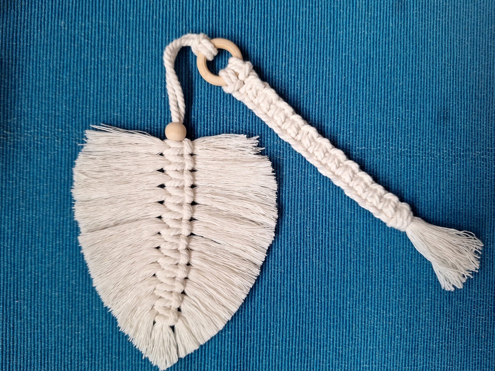 Punto de libro hoja de macramé - Imagen 4